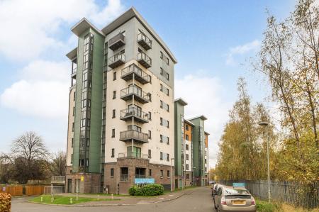 2 bedroom Flat to let in Lochend Park View, Lochend, Edinburgh, EH7