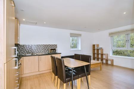 2 bedroom Flat to let in Lochend Park View, Lochend, Edinburgh, EH7