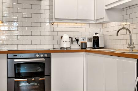 3 bedroom Flat for sale in 27 (2F) Douglas Crescent , Edinburgh, West End, EH12 5BA