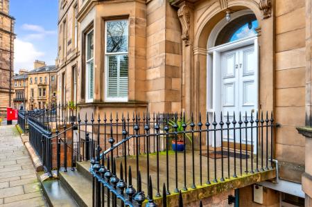3 bedroom Flat for sale in 27 (2F) Douglas Crescent , Edinburgh, West End, EH12 5BA