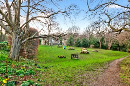 3 bedroom Flat for sale in 27 (2F) Douglas Crescent , Edinburgh, West End, EH12 5BA