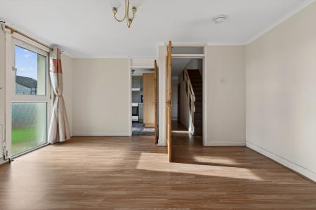 4 bedroom End of terrace house for sale in 31 Cotlaws. Kirkliston, EH29 9DR