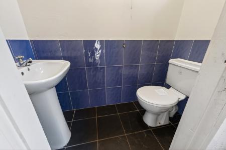 4 bedroom End of terrace house for sale in 31 Cotlaws. Kirkliston, EH29 9DR