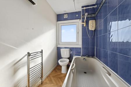 4 bedroom End of terrace house for sale in 31 Cotlaws. Kirkliston, EH29 9DR