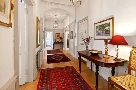 4 bedroom Flat for sale in 21 2 Rothesay Terrace, Edinburgh, EH3 7RY