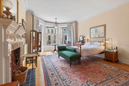 4 bedroom Flat for sale in 21 2 Rothesay Terrace, Edinburgh, EH3 7RY