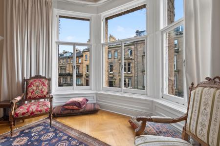 4 bedroom Flat for sale in 21 2 Rothesay Terrace, Edinburgh, EH3 7RY