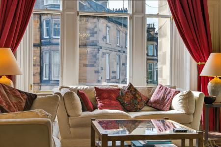 4 bedroom Flat for sale in 21 2 Rothesay Terrace, Edinburgh, EH3 7RY