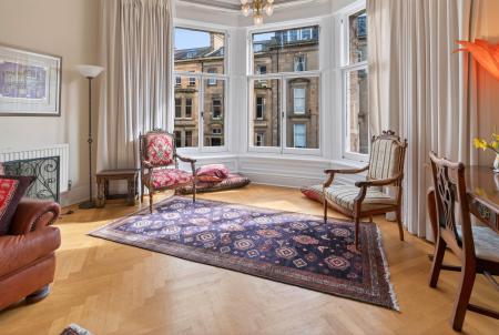 4 bedroom Flat for sale in 21 2 Rothesay Terrace, Edinburgh, EH3 7RY