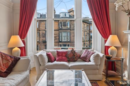 4 bedroom Flat for sale in 21 2 Rothesay Terrace, Edinburgh, EH3 7RY