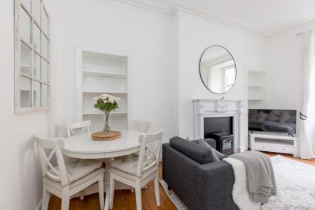 2 bedroom Flat to let in Brunswick Road, Leith, Edinburgh, EH7