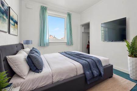 3 bedroom Flat for sale in 35 Pilton Avenue, Edinburgh, EH5 2HR