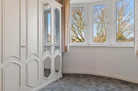 3 bedroom Flat for sale in 35 Pilton Avenue, Edinburgh, EH5 2HR