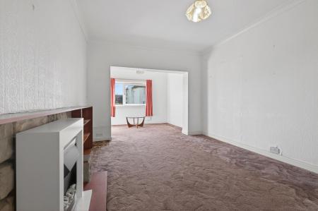 3 bedroom Flat for sale in 35 Pilton Avenue, Edinburgh, EH5 2HR