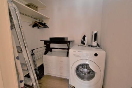 1 bedroom Flat to let in Stewart Terrace, Edinburgh, EH11