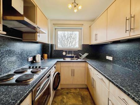 2 bedroom Flat to let in Orchard Brae Gardens, Edinburgh, EH4