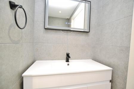 2 bedroom Flat to let in Taylor Place, Abbeyhill, Edinburgh, EH7