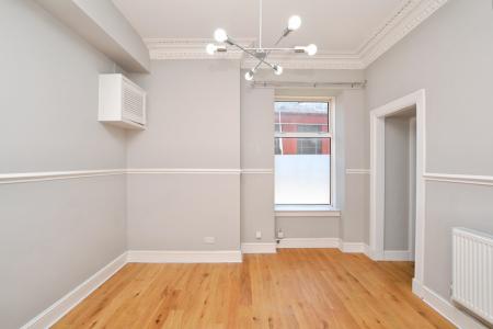 2 bedroom Flat to let in Taylor Place, Abbeyhill, Edinburgh, EH7
