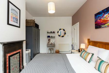2 bedroom Flat for sale in 151 Craigleith Road, Edinburgh, EH4 2ED