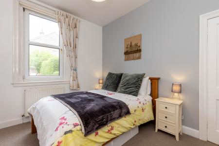 2 bedroom Flat for sale in 151 Craigleith Road, Edinburgh, EH4 2ED