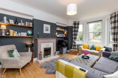 2 bedroom Flat for sale in 151 Craigleith Road, Edinburgh, EH4 2ED