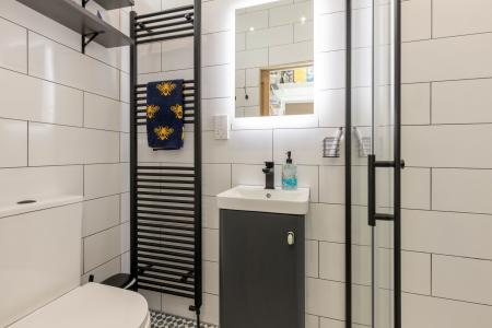 2 bedroom Flat for sale in 151 Craigleith Road, Edinburgh, EH4 2ED