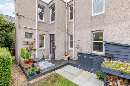 2 bedroom Flat for sale in 151 Craigleith Road, Edinburgh, EH4 2ED