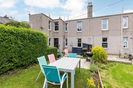 2 bedroom Flat for sale in 151 Craigleith Road, Edinburgh, EH4 2ED