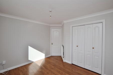 2 bedroom Flat to let in North Werber Place, Edinburgh, EH4