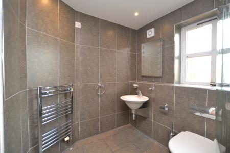 2 bedroom Flat to let in North Werber Place, Edinburgh, EH4