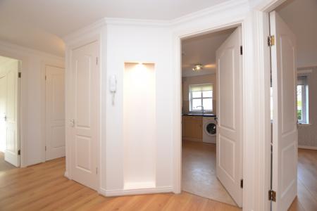 2 bedroom Flat to let in North Werber Place, Edinburgh, EH4