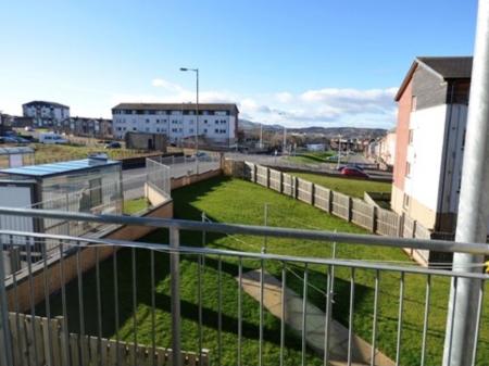 2 bedroom Maisonette to let in Hyvot Park, Edinburgh, EH17