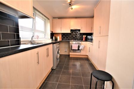 2 bedroom Maisonette to let in Hyvot Park, Edinburgh, EH17