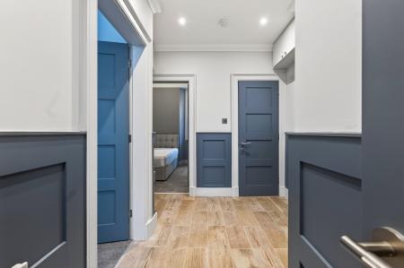 2 bedroom Flat for sale in 4 Chalmers Buildings, Edinburgh, EH3 9QF