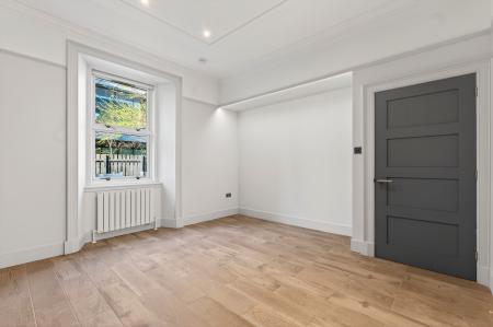 2 bedroom Flat for sale in 4 Chalmers Buildings, Edinburgh, EH3 9QF