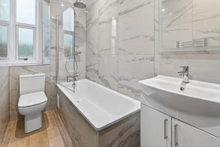 2 bedroom Flat for sale in 4 Chalmers Buildings, Edinburgh, EH3 9QF