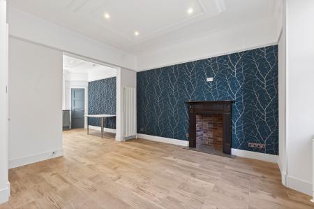 2 bedroom Flat for sale in 4 Chalmers Buildings, Edinburgh, EH3 9QF