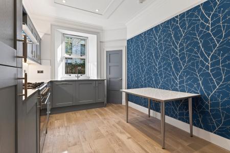 2 bedroom Flat for sale in 4 Chalmers Buildings, Edinburgh, EH3 9QF