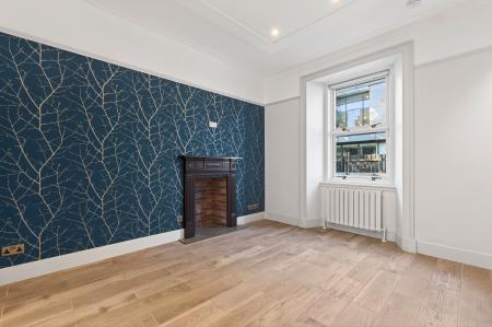 2 bedroom Flat for sale in 4 Chalmers Buildings, Edinburgh, EH3 9QF