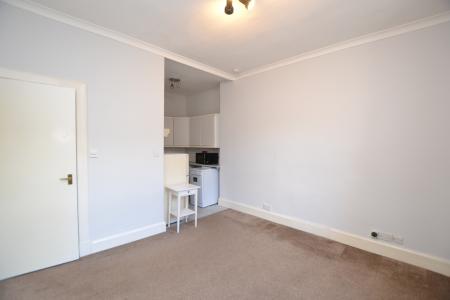 1 bedroom Flat to let in Murdoch Terrace, Polwarth, Edinburgh, EH11