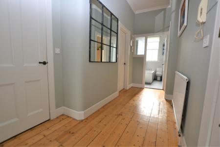 2 bedroom Flat to let in Comely Bank Road, Stockbridge, Edinburgh, EH4