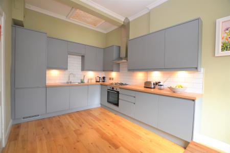 2 bedroom Flat to let in Comely Bank Road, Stockbridge, Edinburgh, EH4