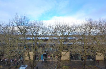 2 bedroom Flat to let in Comely Bank Road, Stockbridge, Edinburgh, EH4