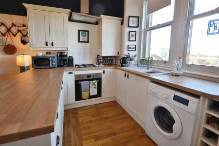 1 bedroom Flat to let in Albion Road, Edinburgh, EH7