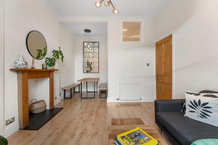 1 bedroom Flat for sale in 13/5 Dean Park Street EH4 1JR