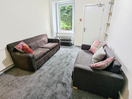 5 bedroom Flat to let in Angle Park Terrace, Slateford, Edinburgh, EH11