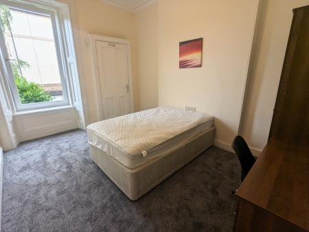 5 bedroom Flat to let in Angle Park Terrace, Slateford, Edinburgh, EH11