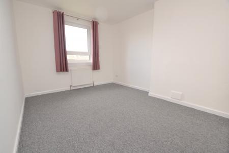 2 bedroom Flat to let in Ferry Road Gardens, Edinburgh, EH4