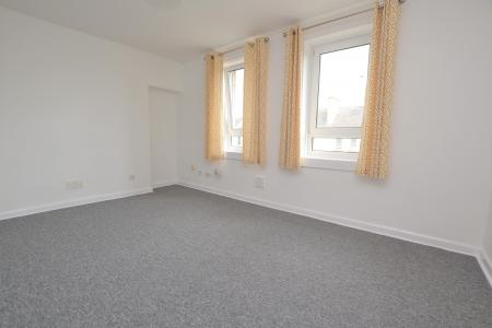 2 bedroom Flat to let in Ferry Road Gardens, Edinburgh, EH4