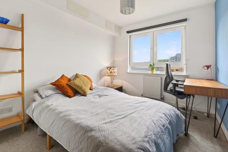 2 bedroom Flat for sale in 5 14 Albion Gardens, Leith, Edinburgh, EH7 5QL